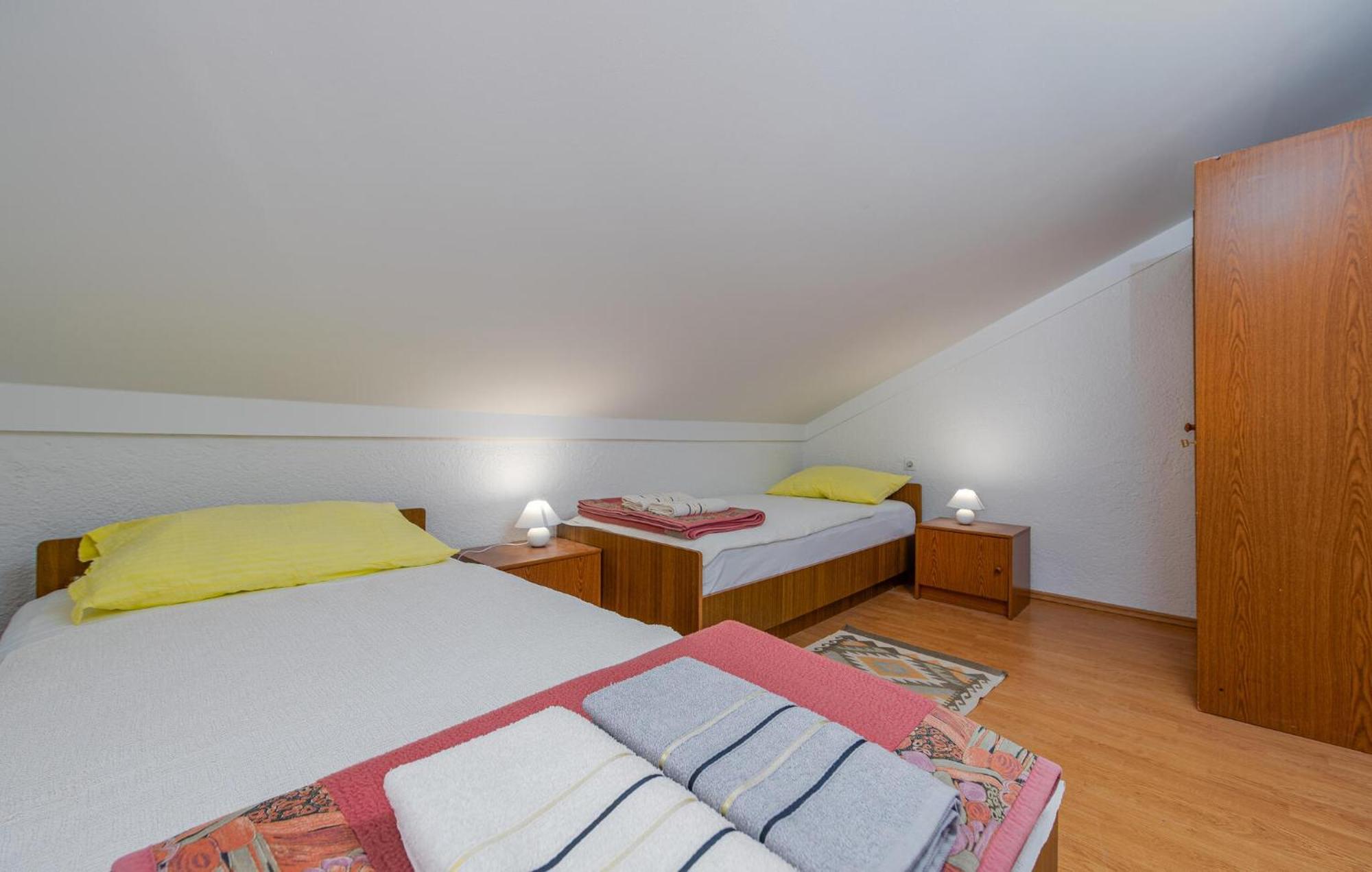 Nice Apartment In Potocnica With House Sea View Borovići Eksteriør billede