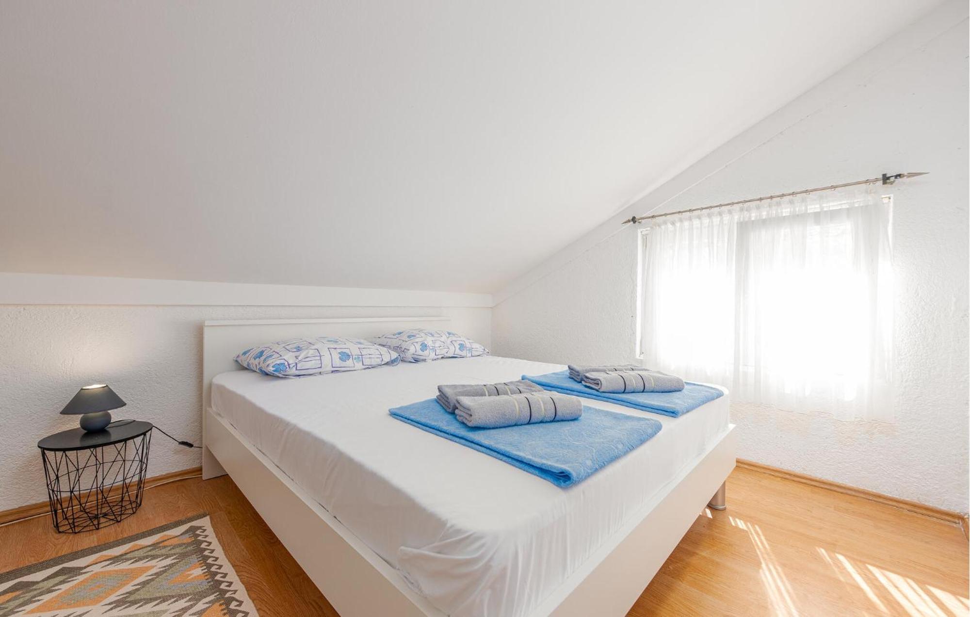 Nice Apartment In Potocnica With House Sea View Borovići Eksteriør billede