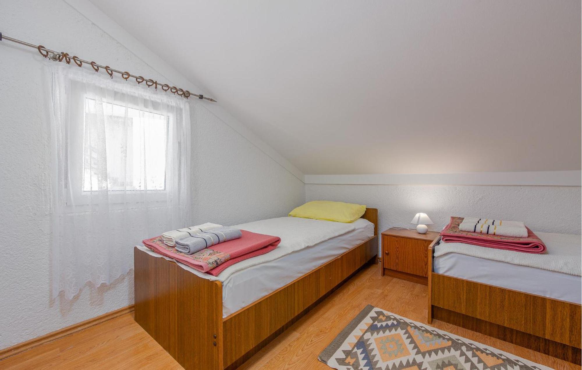 Nice Apartment In Potocnica With House Sea View Borovići Eksteriør billede